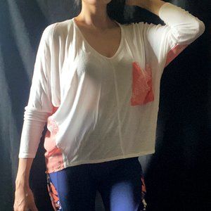 ⭐️ Windsor Batwing Butterfly Print Top